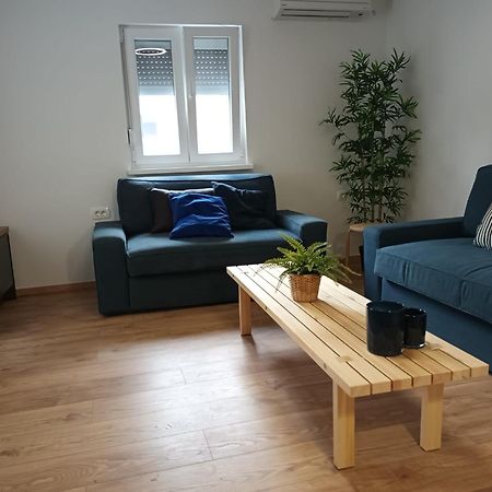 Beachfront House Ivana With Pool - Renovated 2025 Cesarica Extérieur photo