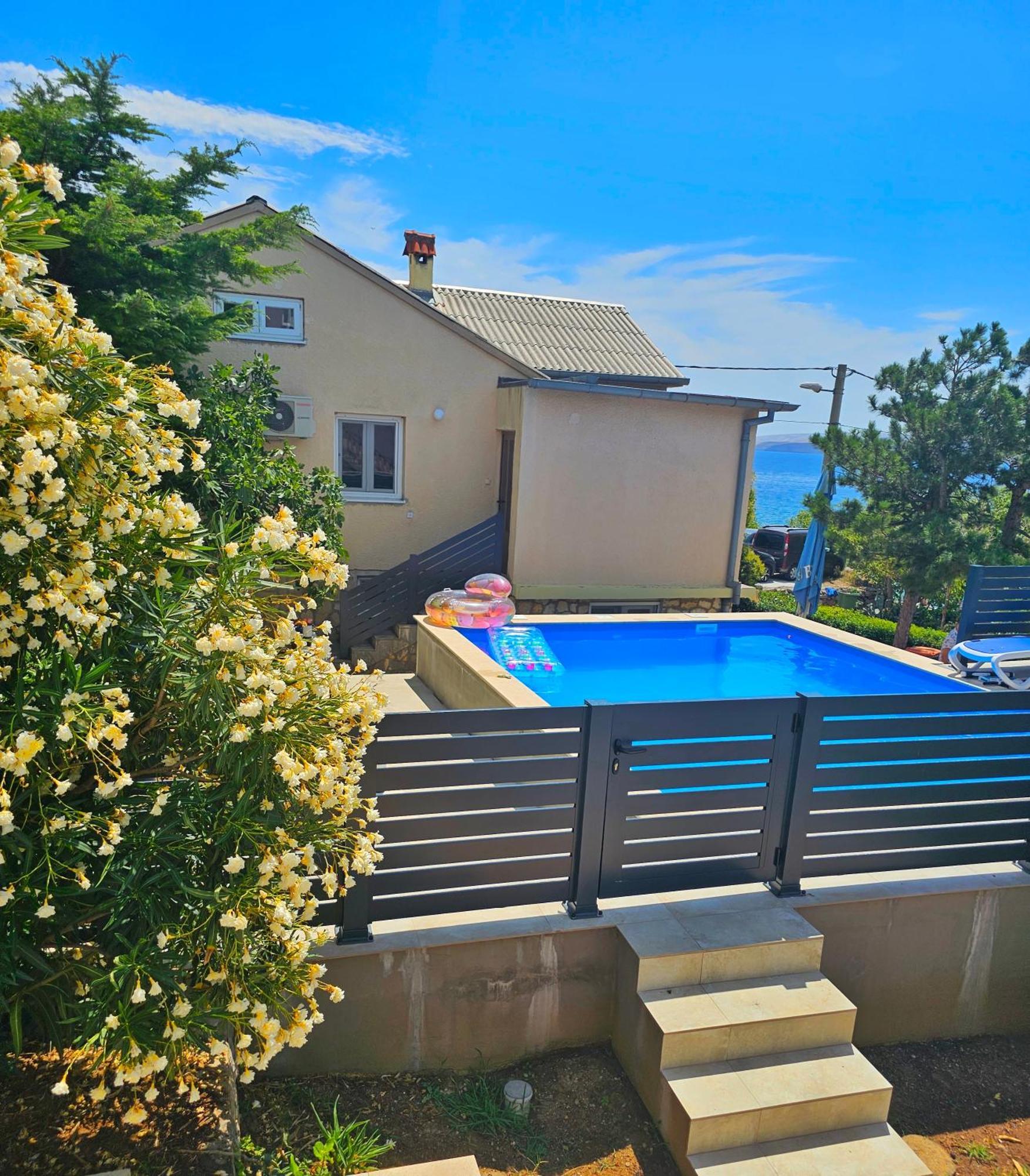 Beachfront House Ivana With Pool - Renovated 2025 Cesarica Extérieur photo