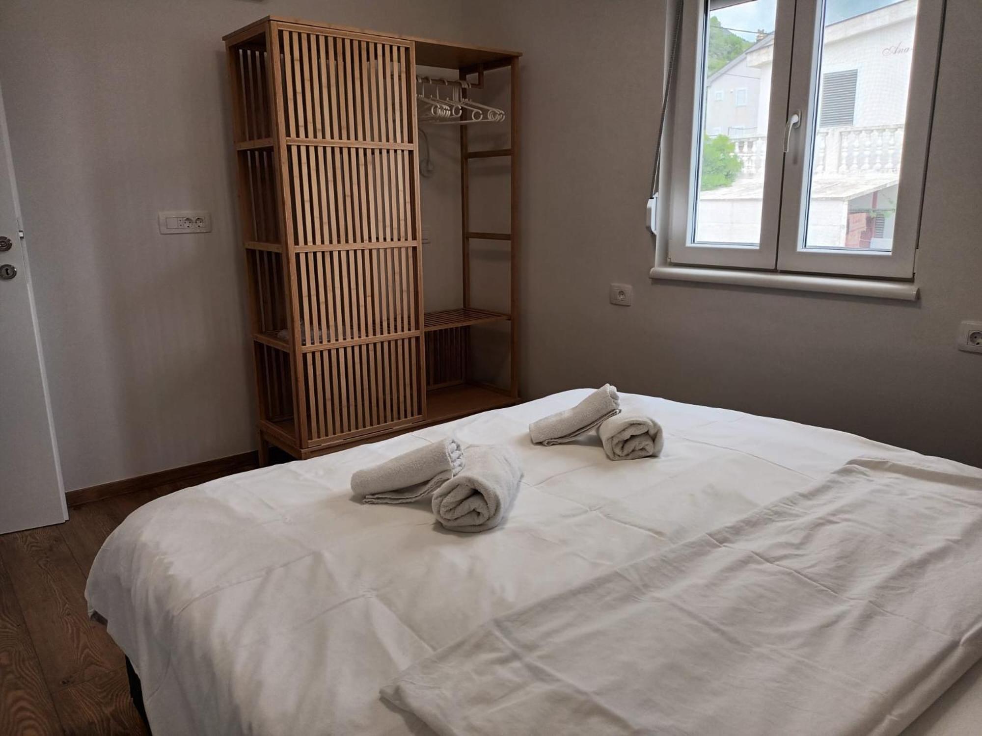 Beachfront House Ivana With Pool - Renovated 2025 Cesarica Extérieur photo