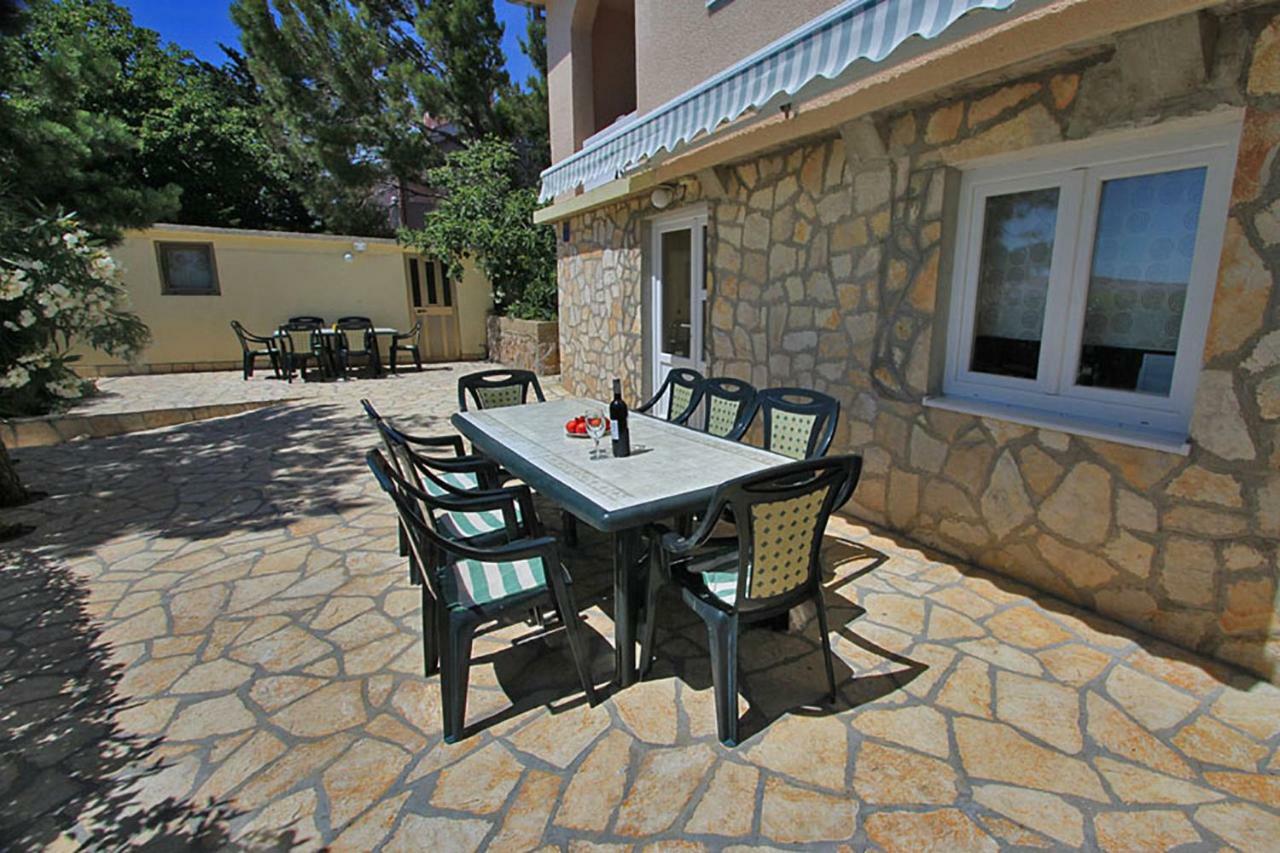 Beachfront House Ivana With Pool - Renovated 2025 Cesarica Extérieur photo