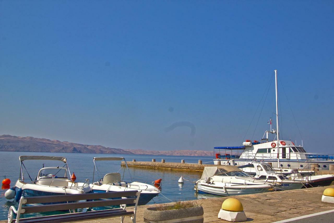 Beachfront House Ivana With Pool - Renovated 2025 Cesarica Extérieur photo