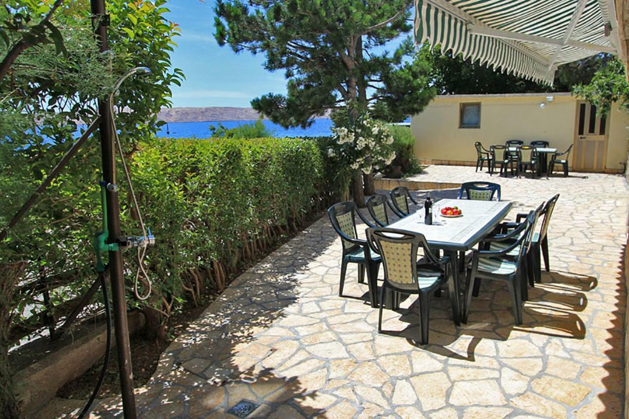 Beachfront House Ivana With Pool - Renovated 2025 Cesarica Extérieur photo