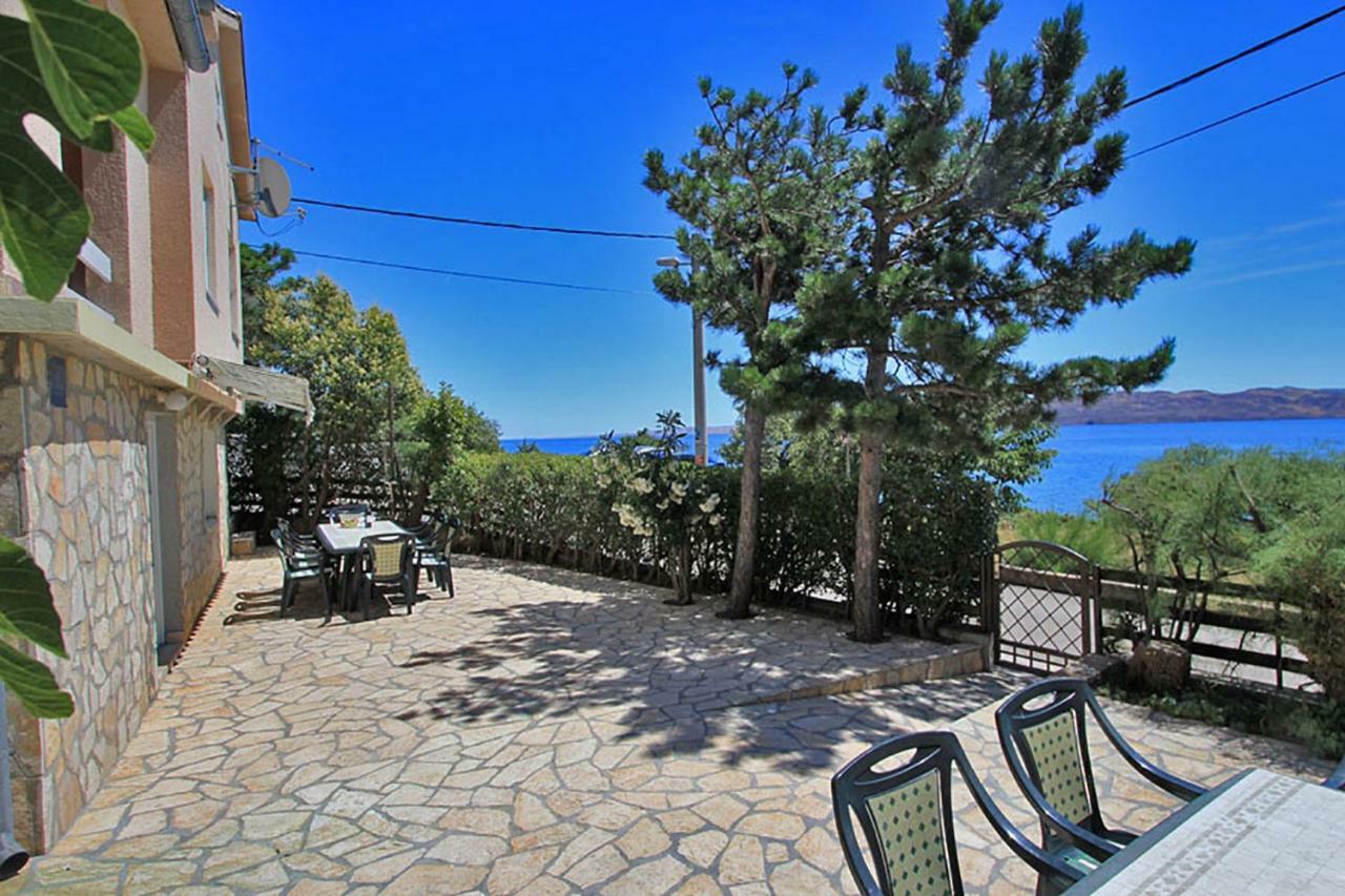 Beachfront House Ivana With Pool - Renovated 2025 Cesarica Extérieur photo