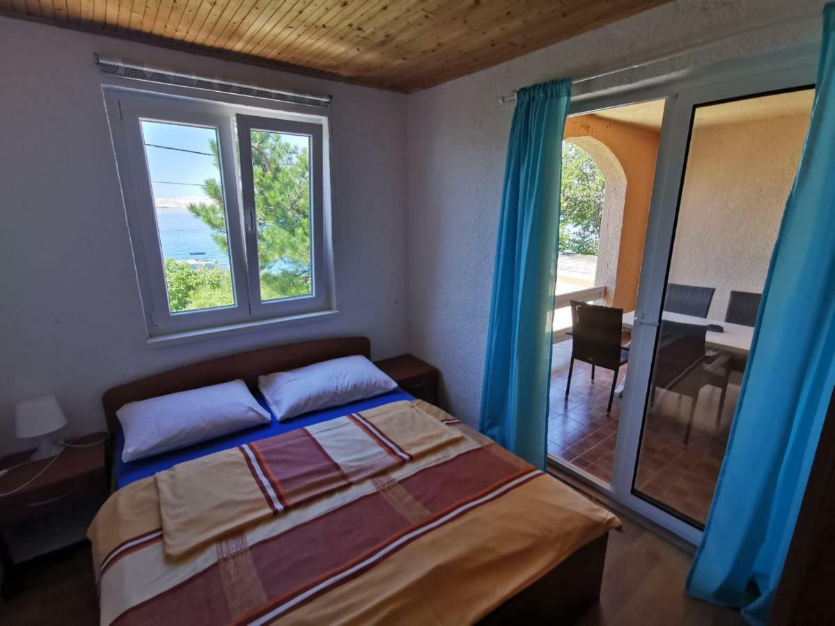 Beachfront House Ivana With Pool - Renovated 2025 Cesarica Extérieur photo