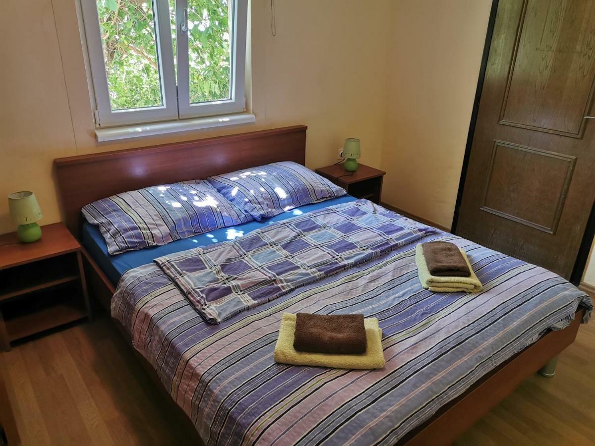Beachfront House Ivana With Pool - Renovated 2025 Cesarica Extérieur photo