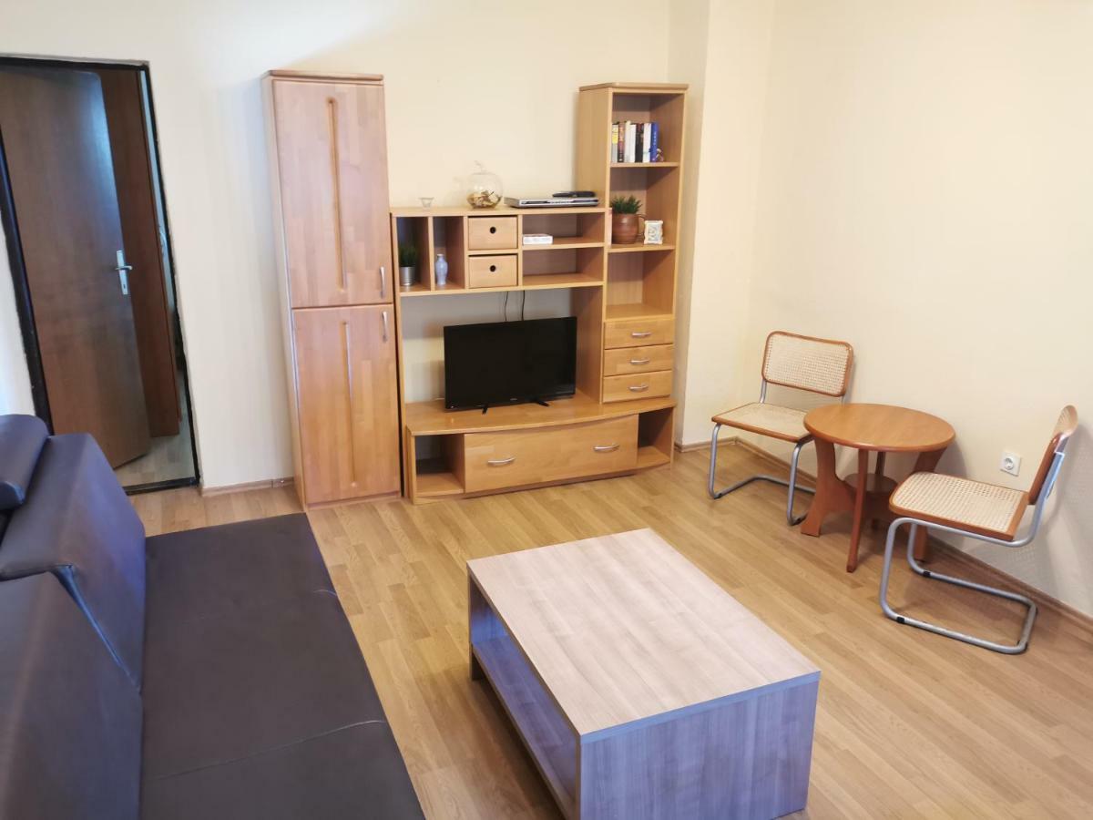 Beachfront House Ivana With Pool - Renovated 2025 Cesarica Extérieur photo